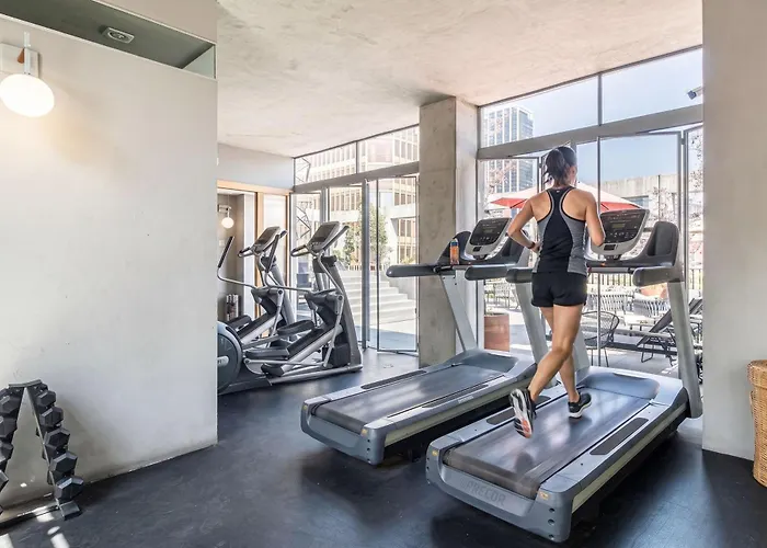 Kukun Londres Juarez Aparthotel 4*