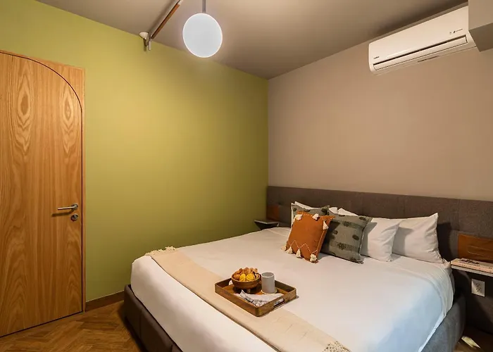 Kukun Londres Juarez 4*