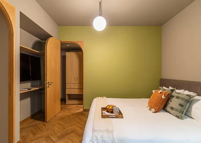 Kukun Londres Juarez Aparthotel 4*