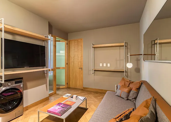 Kukun Londres Juarez Aparthotel 4*