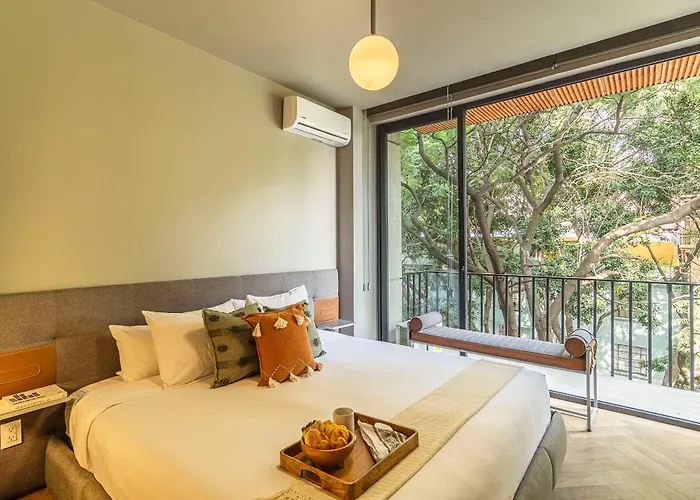 Kukun Londres Juarez Aparthotel 4*